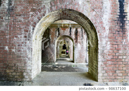 Suirokaku of Nanzenji Temple 98637100