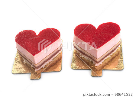 cake for valentine day 98641552