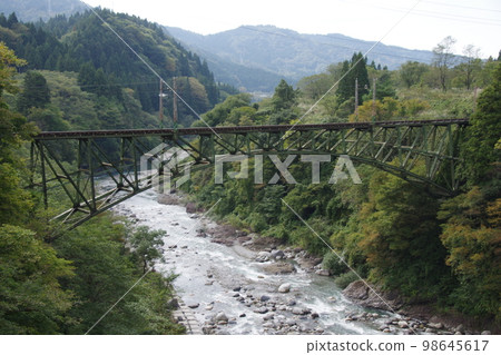 Toyama Local Railway Joganji River Sengaki Bridge 98645617