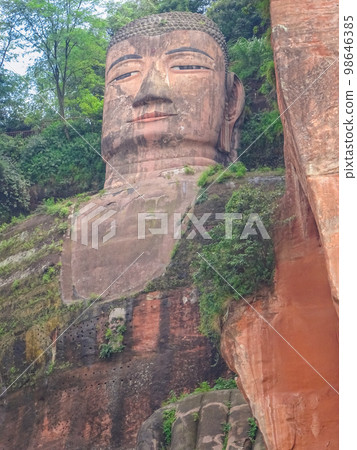 樂山大佛(中國 - 樂山市) 樂山大佛(中國 - 樂山市) 98646385