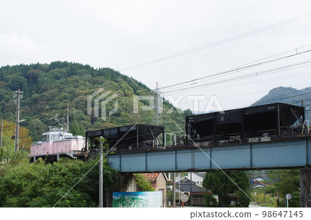 Toyama Chiho Railway near Arimineguchi Deki 12021 side Toyama Chiho Railway near Arimineguchi Deki 12021 side 98647145