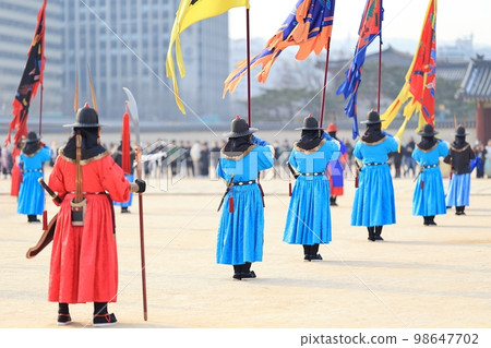 換崗儀式、冬季旅行 98647702