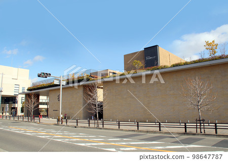 Toyonaka City Cultural Arts Center 98647787
