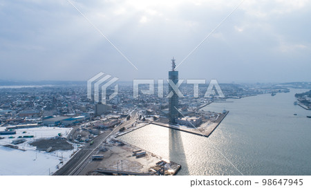 [Akita Prefecture] Winter cityscape of Akita city 98647945