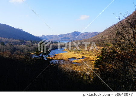 群馬山赤城、覺萬淵和大沼的步道 群馬山赤城、覺萬淵和大沼的步道 98648077