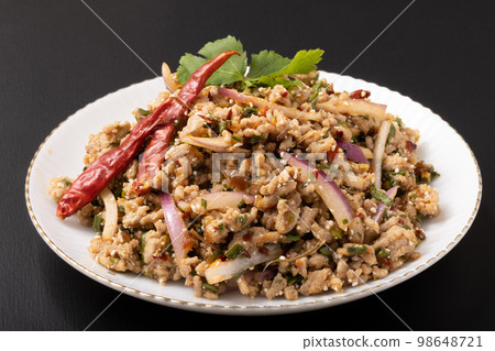 泰式羊肉碎肉沙拉 泰式羊肉碎肉沙拉 98648721
