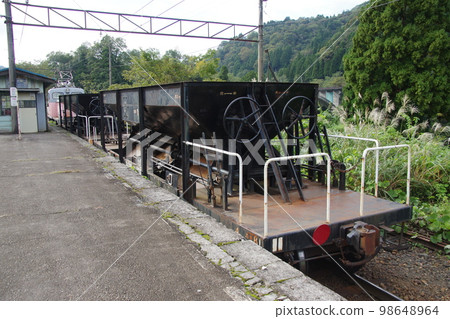 富山地方鐵路 Arimineguchi 站建設火車 Hoki 80 富山地方鐵路 Arimineguchi 站建設火車 Hoki 80 98648964