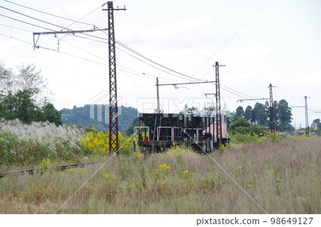 橫江建設列車附近的富山地方鐵道 98649127