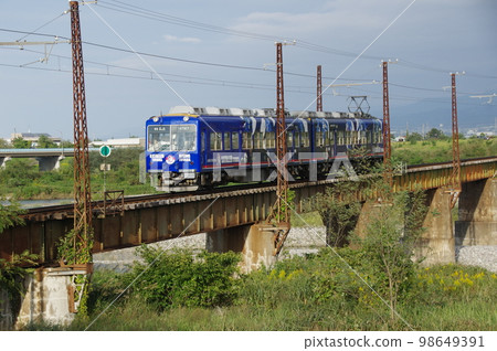 Toyama Chiho Railway Joganji River Railway Bridge Local Train 14760 Toyama Chiho Railway Joganji River Railway Bridge Local Train 14760 98649391