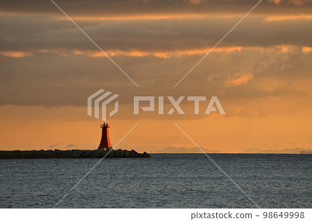 Sunrise scenery Sunrise scenery 98649998