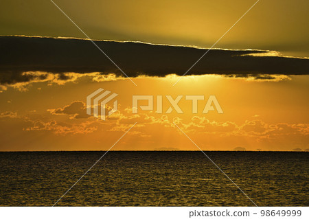Sunrise scenery Sunrise scenery 98649999