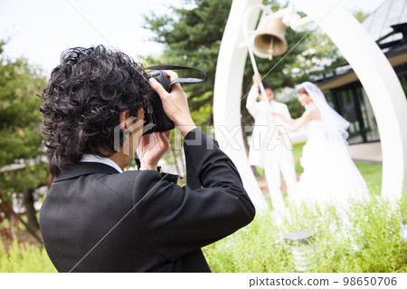 Pre-wedding shoot image image Photographer's material 98650706