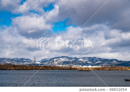 冬天的淀川水邊風景 冬天的淀川水邊風景 98652054