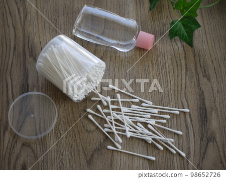 swab and oil 98652726