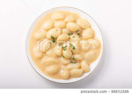 芝士奶油沙司面疙瘩 98652886