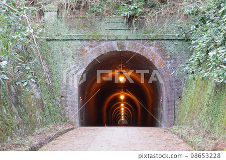 Utsunoya Tunnel (Meiji Tunnel) 98653228