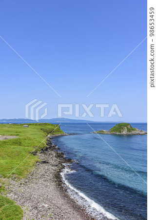 Rishiri Island, Oshidomari mountain, town and port Rishiri Island, Oshidomari mountain, town and port 98653459