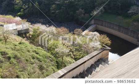 Kayaze Dam (Kayaze Dam: Omura City, Nagasaki Prefecture) Kayaze Dam (Kayaze Dam: Omura City, Nagasaki Prefecture) 98653682