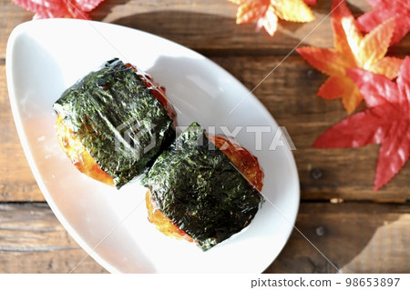 紫菜包甜辣馬鈴薯餃子 紫菜包甜辣馬鈴薯餃子 98653897