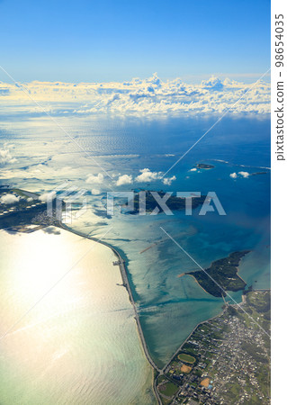 沖繩風光_儲油基地和中海路 沖繩風光_儲油基地和中海路 98654035