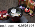 Hinamatsuri dishes, domestic clam soup and hina dolls 98656196