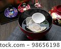 Hinamatsuri dishes, domestic clam soup and hina dolls 98656198