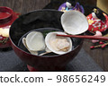 Hinamatsuri dishes, domestic clam soup and hina dolls 98656249