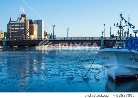 Nusamai Bridge in the morning with -15 degrees Celsius Nusamai Bridge in the morning with -15 degrees Celsius 98657095