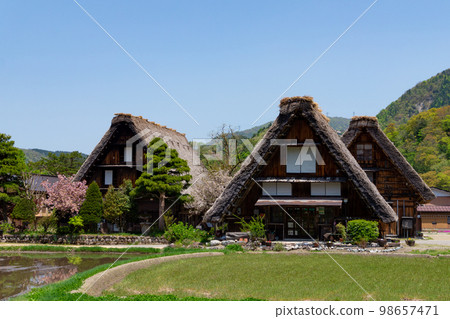 春川白川鎮 98657471