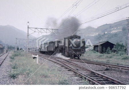 1968 Gotemba Line D52 Passenger Train Before Electrification Kanagawa Prefecture Old Color Photo 1968 Gotemba Line D52 Passenger Train Before Electrification Kanagawa Prefecture Old Color Photo 98657792