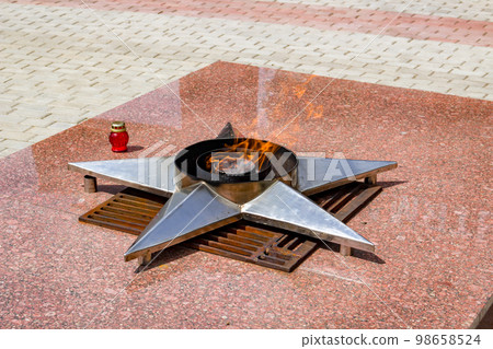 Memorial of the Great Patriotic War 1941-1945 and Eternal Flame in the village of Vorsino Memorial of the Great Patriotic War 1941-1945 and Eternal Flame in the village of Vorsino 98658524