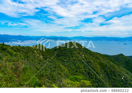 [World Heritage Itsukushima Shrine] Miyajima Ropeway Kamiya Station and Hatsukaichi/Hiroshima city seen from Shishiiwa 1 Hatsukaichi City, Hiroshima Prefecture 98660222