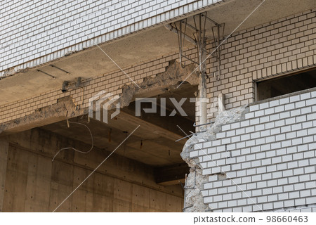 Apartment demolition work - Demolition of common areas 98660463