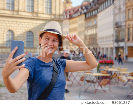 summer female solo trip to Europe, 98661287