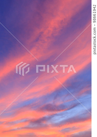 紅色日落的圖像 98661942