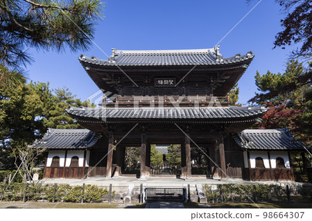 Kenninji Sanmon 98664307