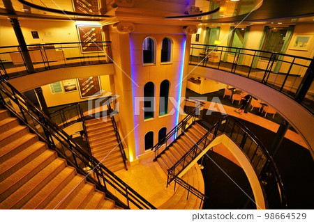 輪渡石狩電梯和樓梯 98664529