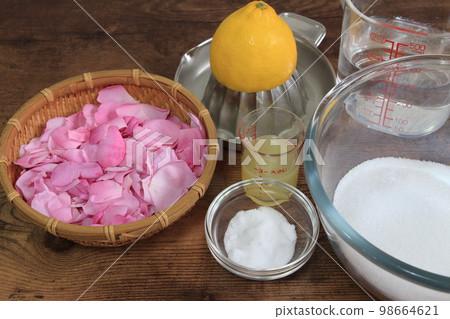 芬芳的大馬士革玫瑰糖漿 98664621