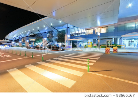 [Kagawa Prefecture] Night view of Takamatsu Airport terminal building 98666167