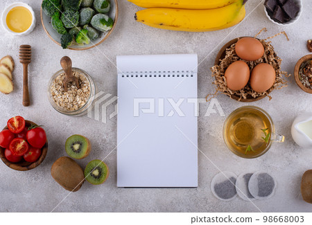 Assortment of products containing melatonin Assortment of products containing melatonin 98668003