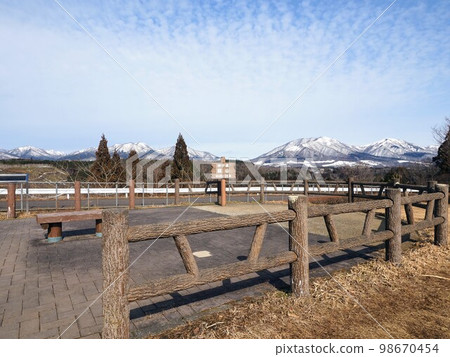 Hiruzen Kogen Service Area (uphill) scenery [Hiruzen, Maniwa City, Okayama Prefecture] 6 98670454