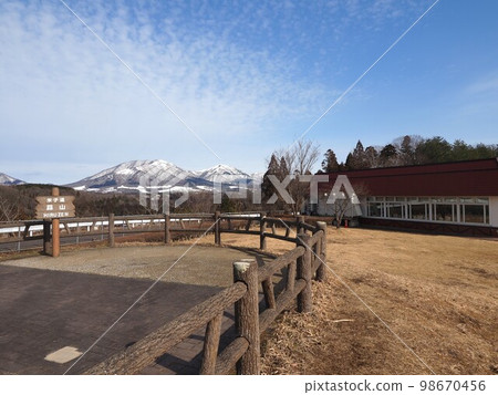 Hiruzen Kogen Service Area (up) scenery [Hiruzen, Maniwa City, Okayama Prefecture] 5 98670456