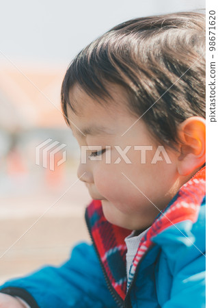 child, whelp, younger 98671620