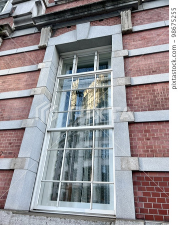 Tokyo: The buildings in Tokyo 98675255