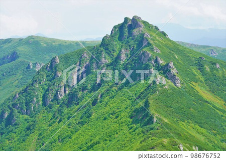 Anguirus on Mt. Niseikausuppe Anguirus on Mt. Niseikausuppe 98676752