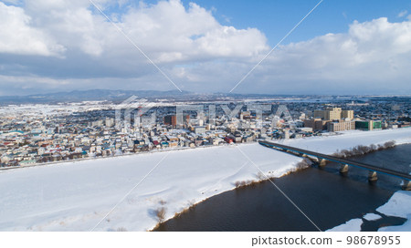 [青森縣]冬季五所川原市街景鳥瞰圖 98678955