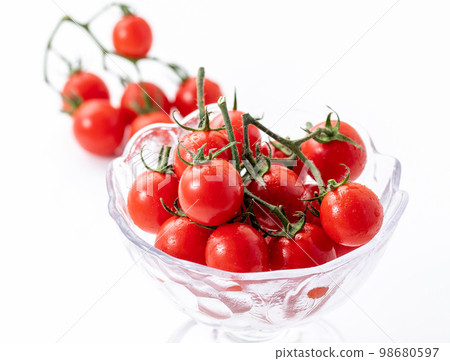 小番茄 小番茄 98680597