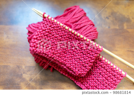 Knitted knit and yarn needle knitting 98681814