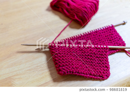 Knitted knit and yarn needle knitting 98681819