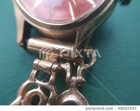 Various mechanical parts of a wristwatch 98682843